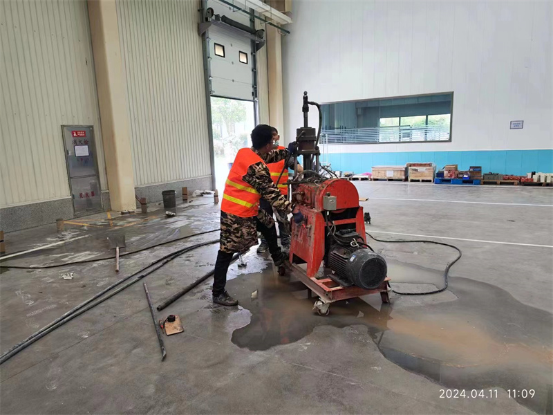 深州厂房地面下沉塌陷注浆加固施工